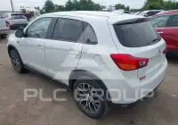 2017 Mitsubishi OUTLANDER photo