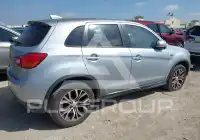 2017 Mitsubishi OUTLANDER фото