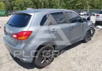 2017 Mitsubishi OUTLANDER photo