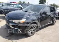 2017 Mitsubishi OUTLANDER photo