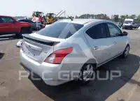 2017 Nissan VERSA фото