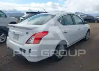 2017 Nissan VERSA фото
