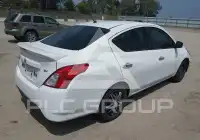 2017 Nissan VERSA photo