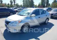 2017 Nissan VERSA фото