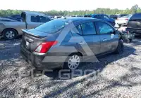 2017 Nissan VERSA photo