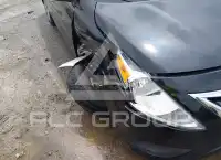 2017 Nissan VERSA фото