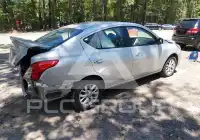 2017 Nissan VERSA photo