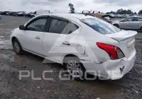 2017 Nissan VERSA фото