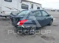 2017 Nissan VERSA фото