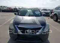 2017 Nissan VERSA фото