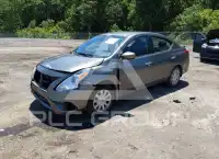 2017 Nissan VERSA фото