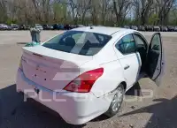 2017 Nissan VERSA photo