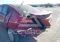 2017 Nissan VERSA фото