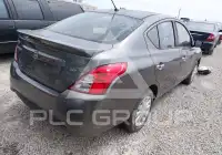 2017 Nissan VERSA photo
