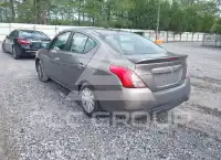 2017 Nissan VERSA photo