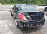 2017 Nissan VERSA фото