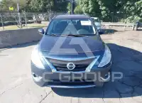 2017 Nissan VERSA фото