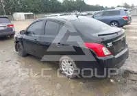 2017 Nissan VERSA фото