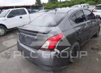 2017 Nissan VERSA photo
