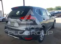 2017 Nissan ROGUE photo