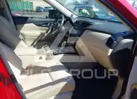 2017 Nissan ROGUE photo