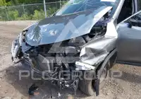 2017 Nissan ROGUE photo