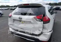 2017 Nissan ROGUE photo