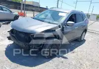2017 Nissan ROGUE photo