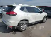 2017 Nissan ROGUE photo