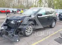 2017 Nissan ROGUE photo
