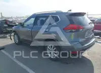 2017 Nissan ROGUE photo