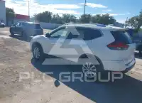 2017 Nissan ROGUE photo