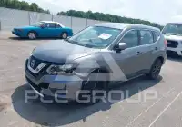 2017 Nissan ROGUE photo
