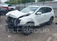 2017 Nissan ROGUE photo