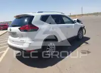 2017 Nissan ROGUE photo