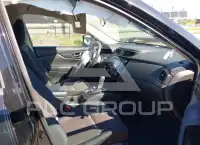 2017 Nissan ROGUE photo