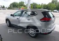 2017 Nissan ROGUE photo