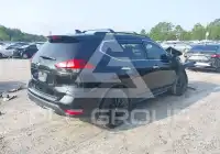 2017 Nissan ROGUE photo