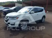 2017 Nissan ROGUE photo