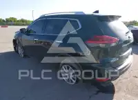 2017 Nissan ROGUE photo