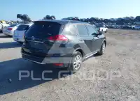 2017 Nissan ROGUE photo