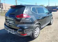 2017 Nissan ROGUE photo