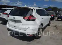 2017 Nissan ROGUE фото