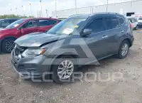 2017 Nissan ROGUE photo