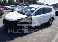 2017 Nissan ROGUE photo