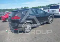 2017 Nissan ROGUE photo