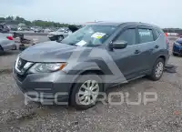 2017 Nissan ROGUE photo