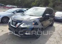 2017 Nissan ROGUE photo