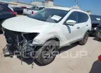 2017 Nissan ROGUE photo