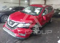 2017 Nissan ROGUE photo
